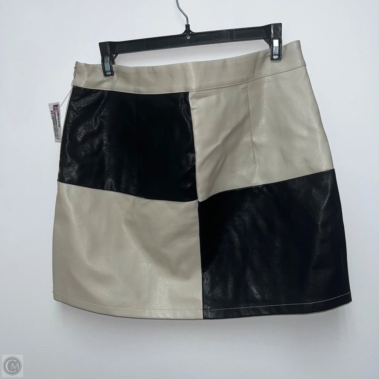 Skirt Mini & Short By Altard State In Black & White, Size: L