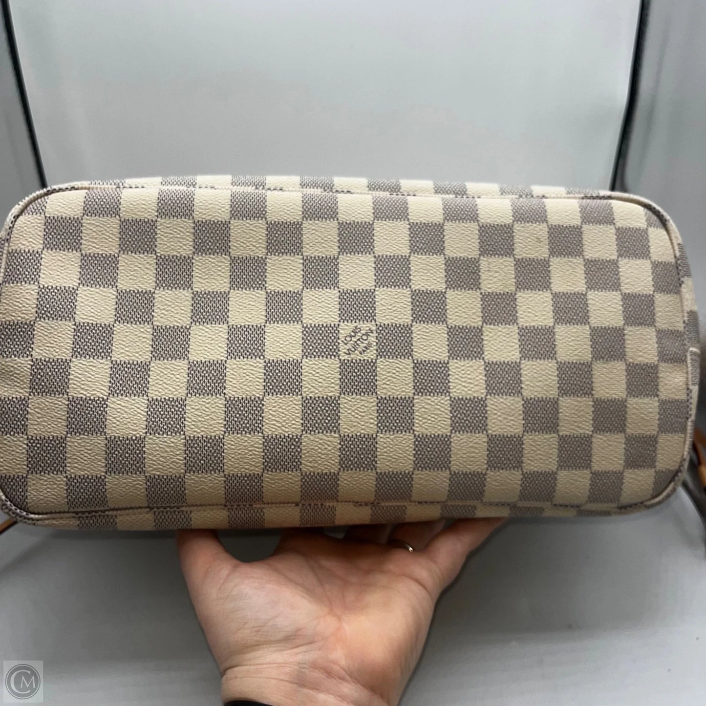 Handbag Luxury Designer By Louis Vuitton, Size: Large