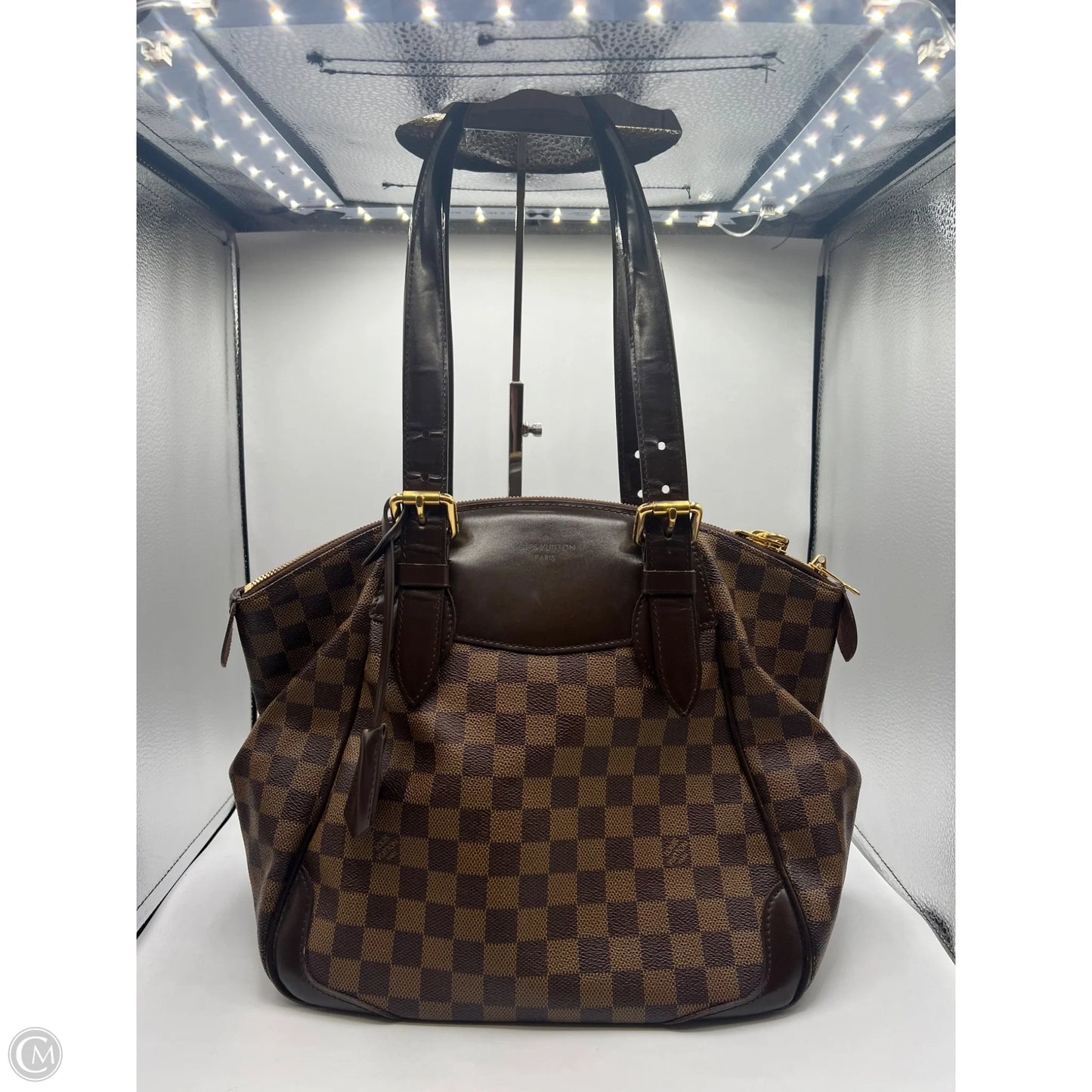 Handbag Luxury Designer By Louis Vuitton, Size: Medium