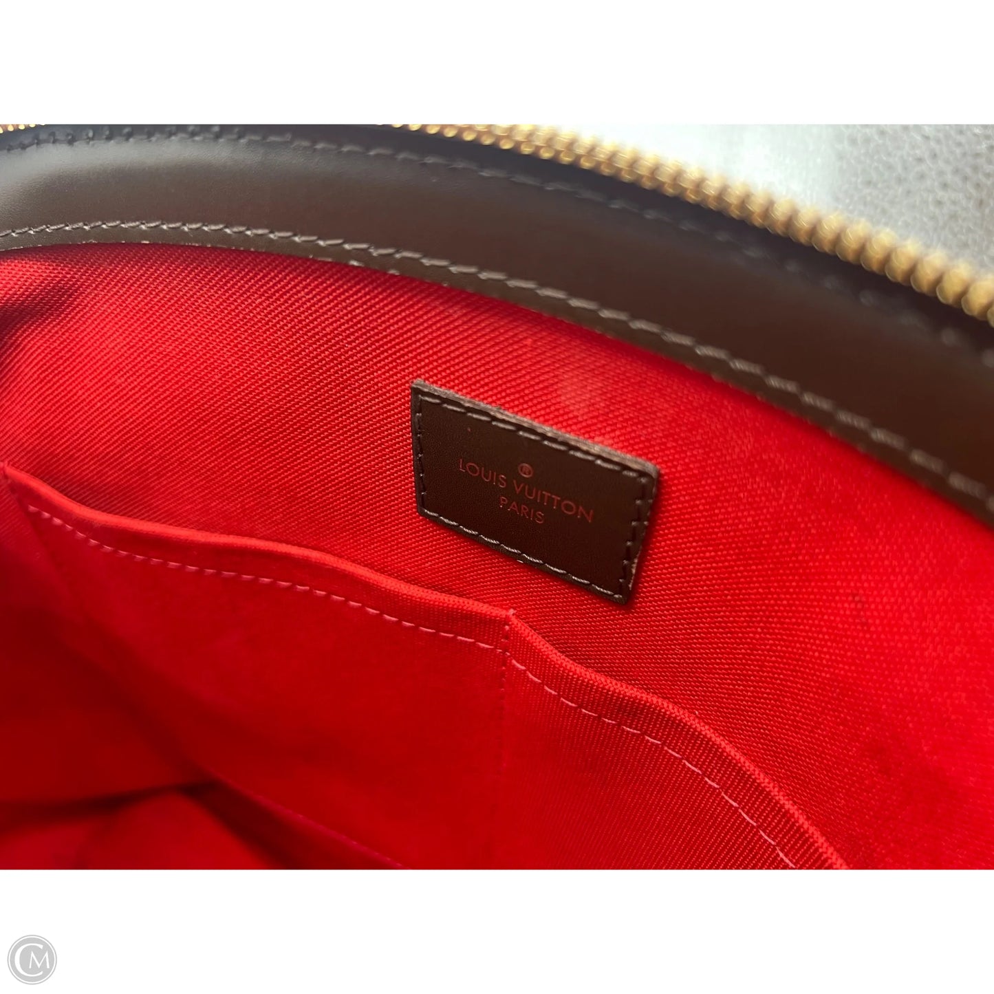Handbag Luxury Designer By Louis Vuitton, Size: Medium