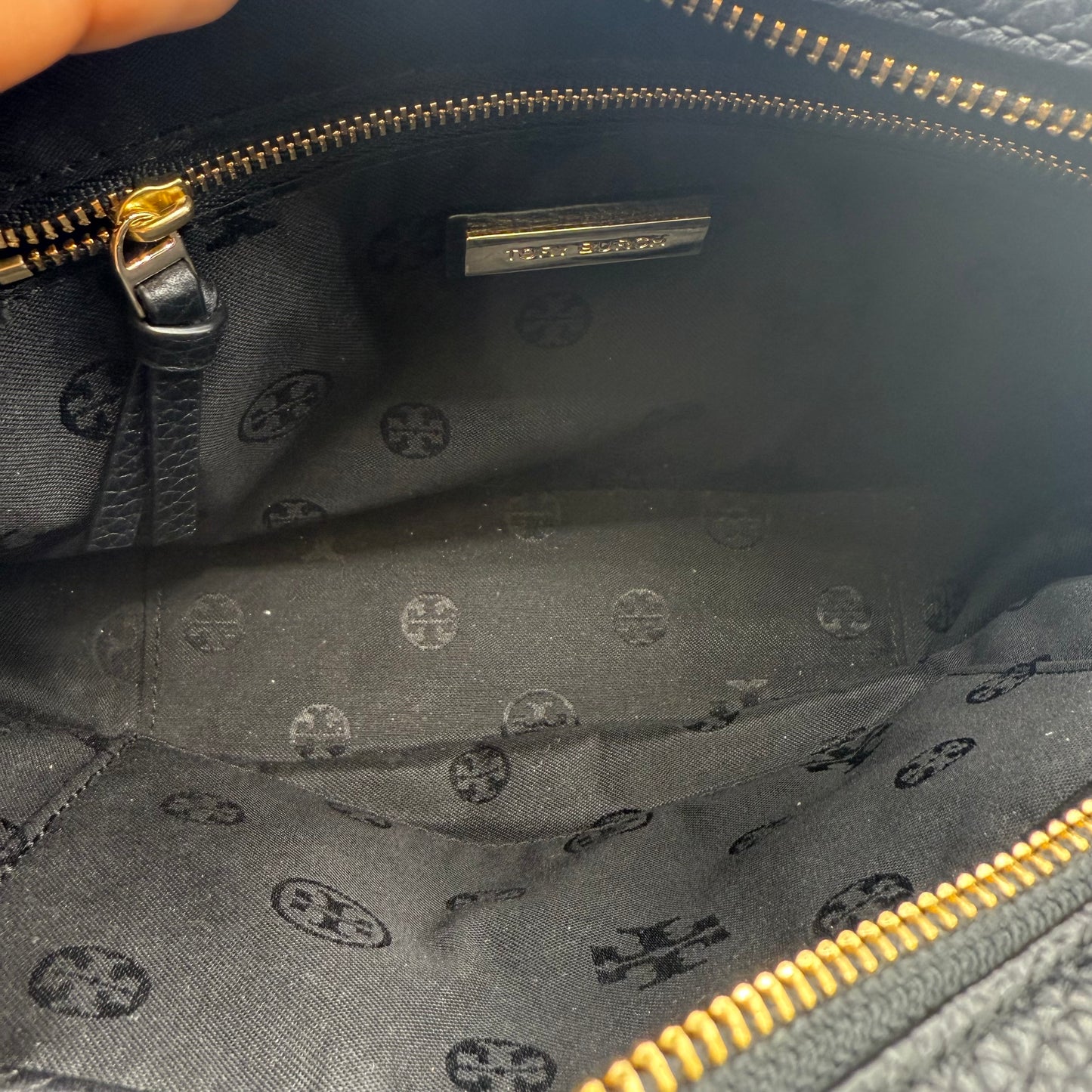 CROSSBODY DESIGNER by TORY BURCH In BLACK, Size: SMALL