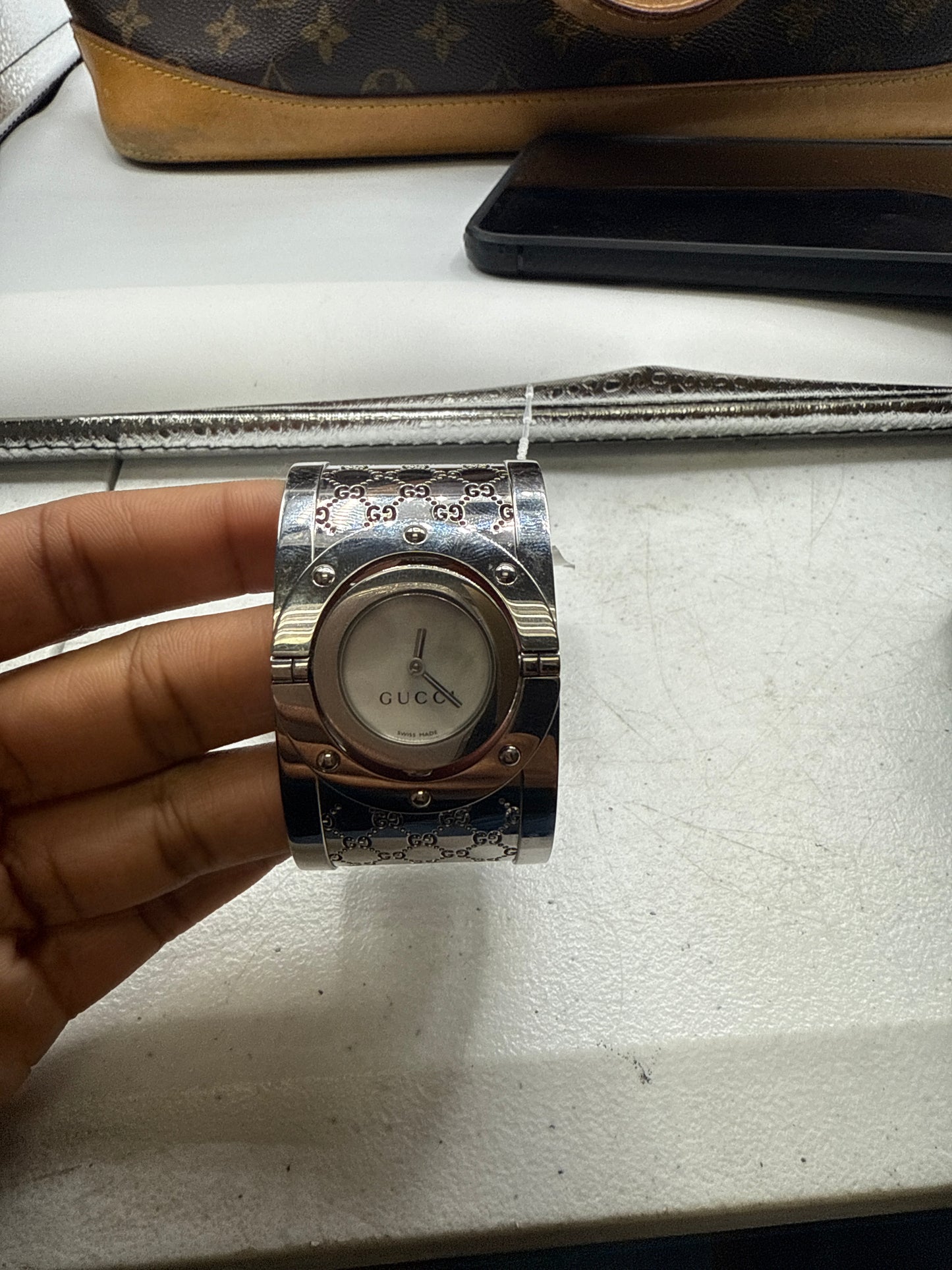 ***RESERVED***WATCH LUXURY DESIGNER by GUCCI In SILVER
