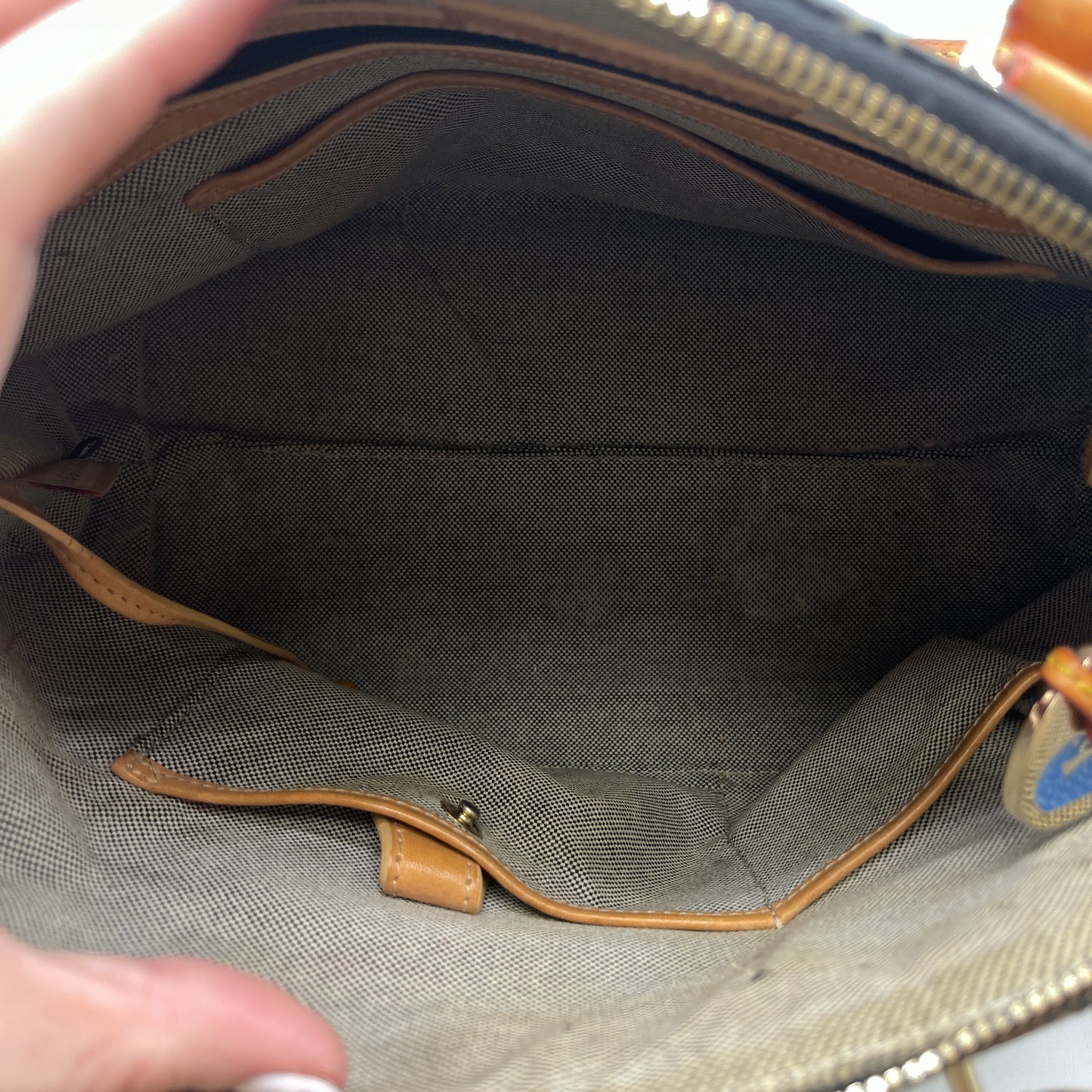 Crossbody Designer By Dooney And Bourke, Size: Large
