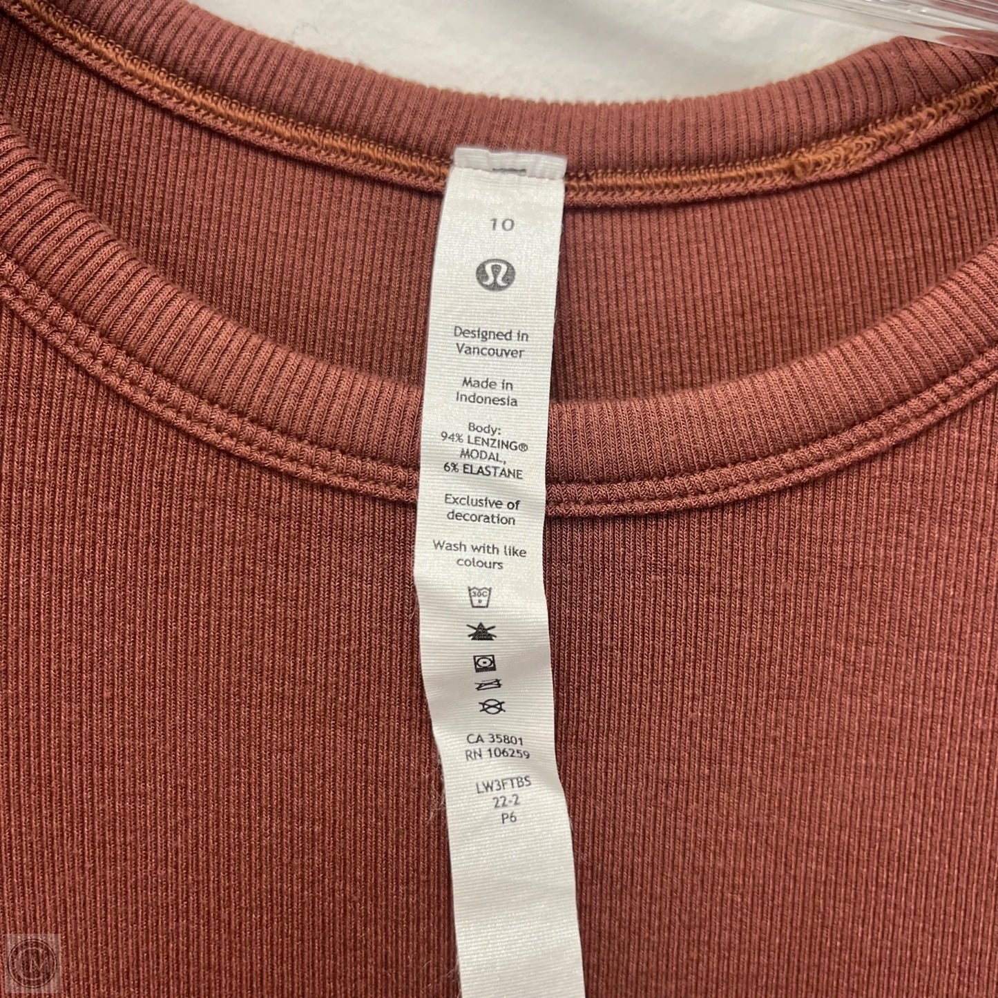 Athletic Top Short Sleeve By Lululemon In Brown, Size: M