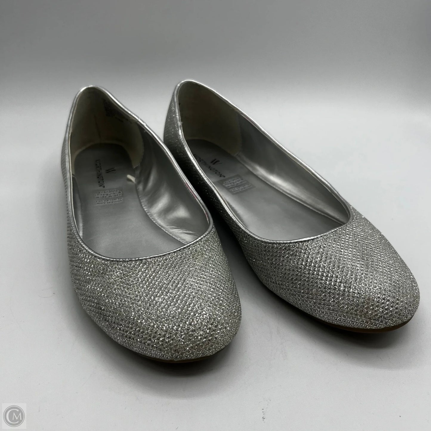 Shoes Flats By Worthington In Silver, Size: 7
