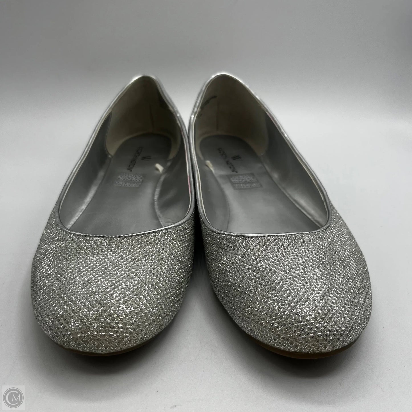 Shoes Flats By Worthington In Silver, Size: 7