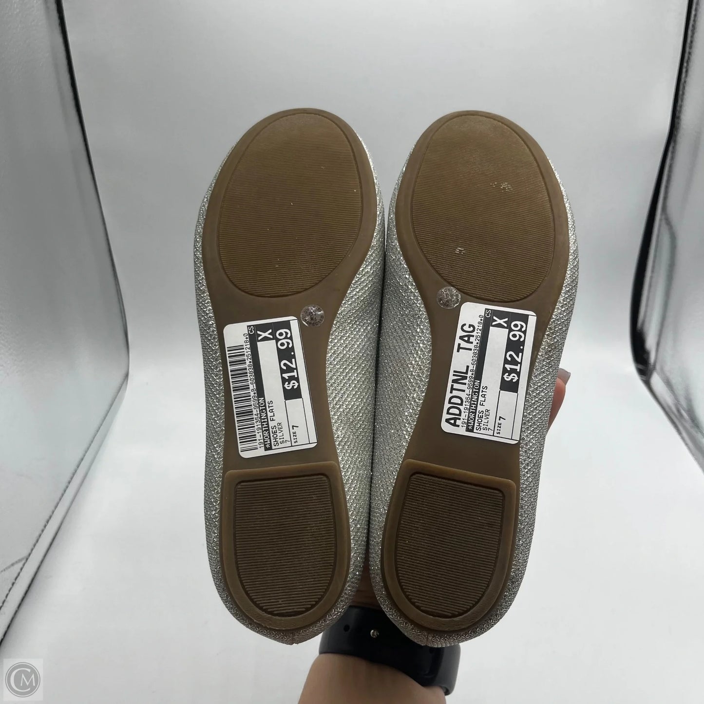 Shoes Flats By Worthington In Silver, Size: 7