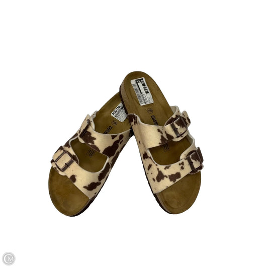 Sandals Flats By Cushionaire In Animal Print, Size: 11