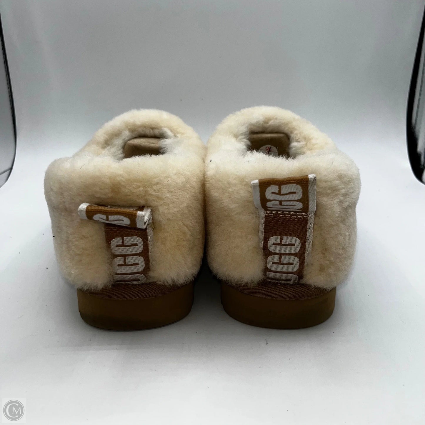 Shoes Designer By Ugg In Cream, Size: 7