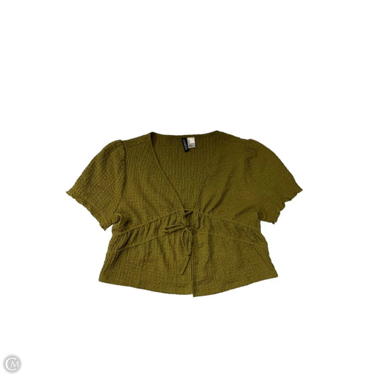 Top Short Sleeve By Divided In Green, Size: L