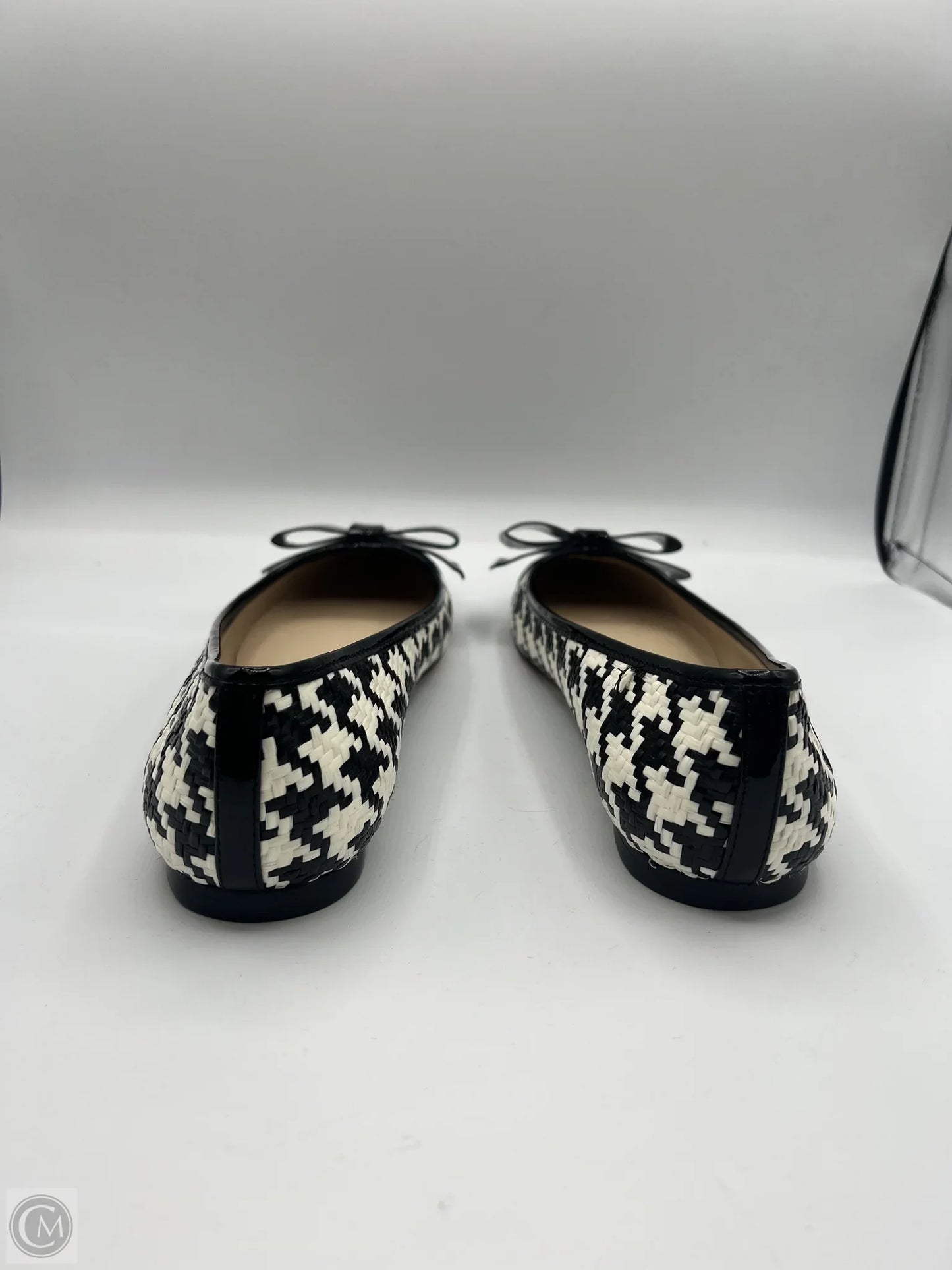 Shoes Designer By Kate Spade In Black & White, Size: 8.5