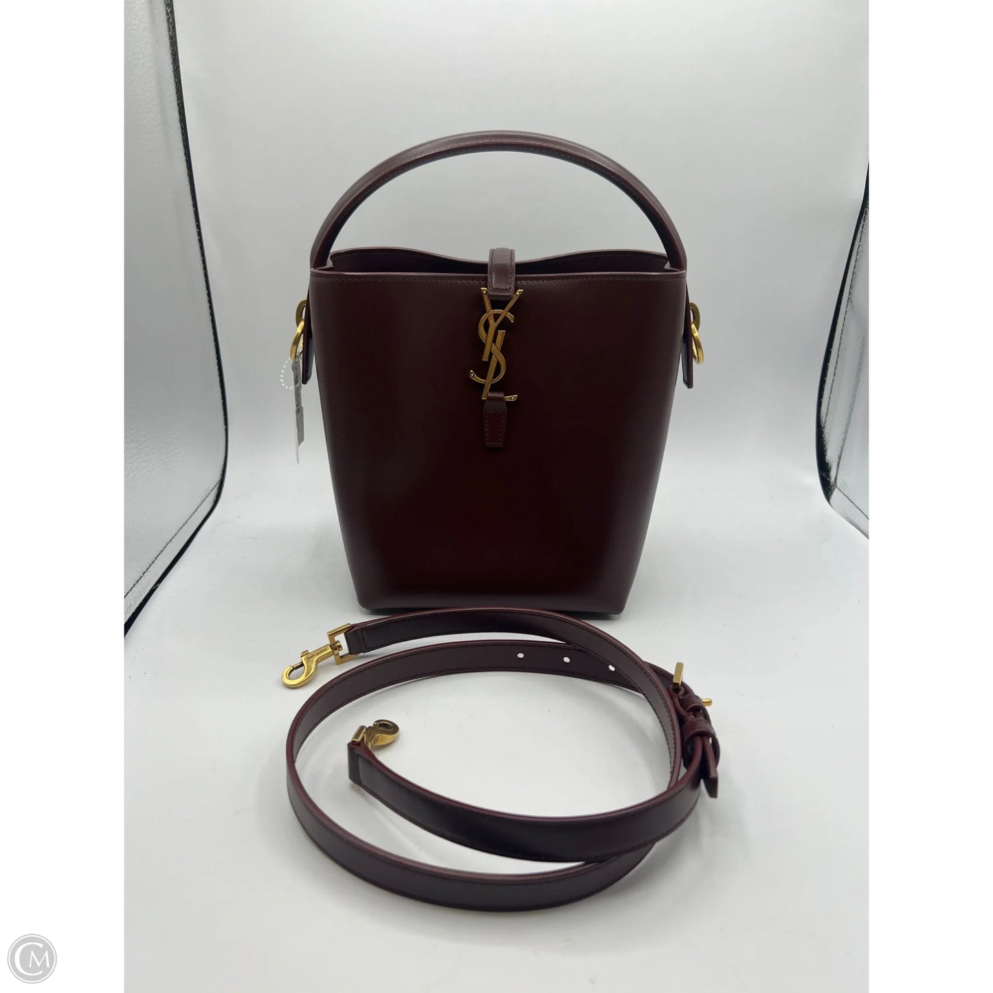 LE 37 in Shiny Leather By Yves Saint Laurent, Size: Small