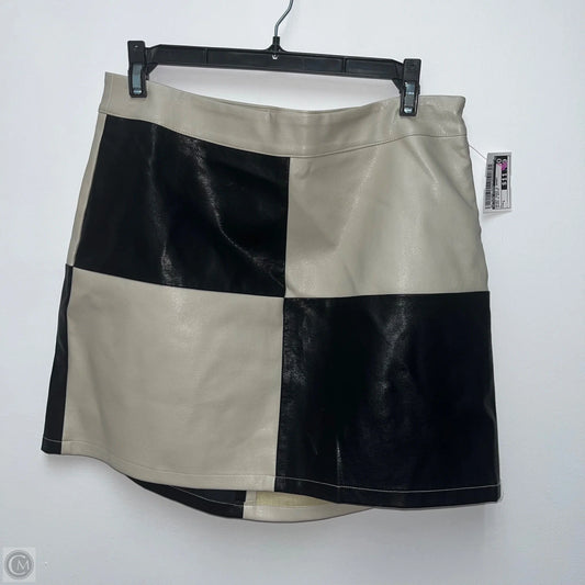 Skirt Mini & Short By Altard State In Black & White, Size: L