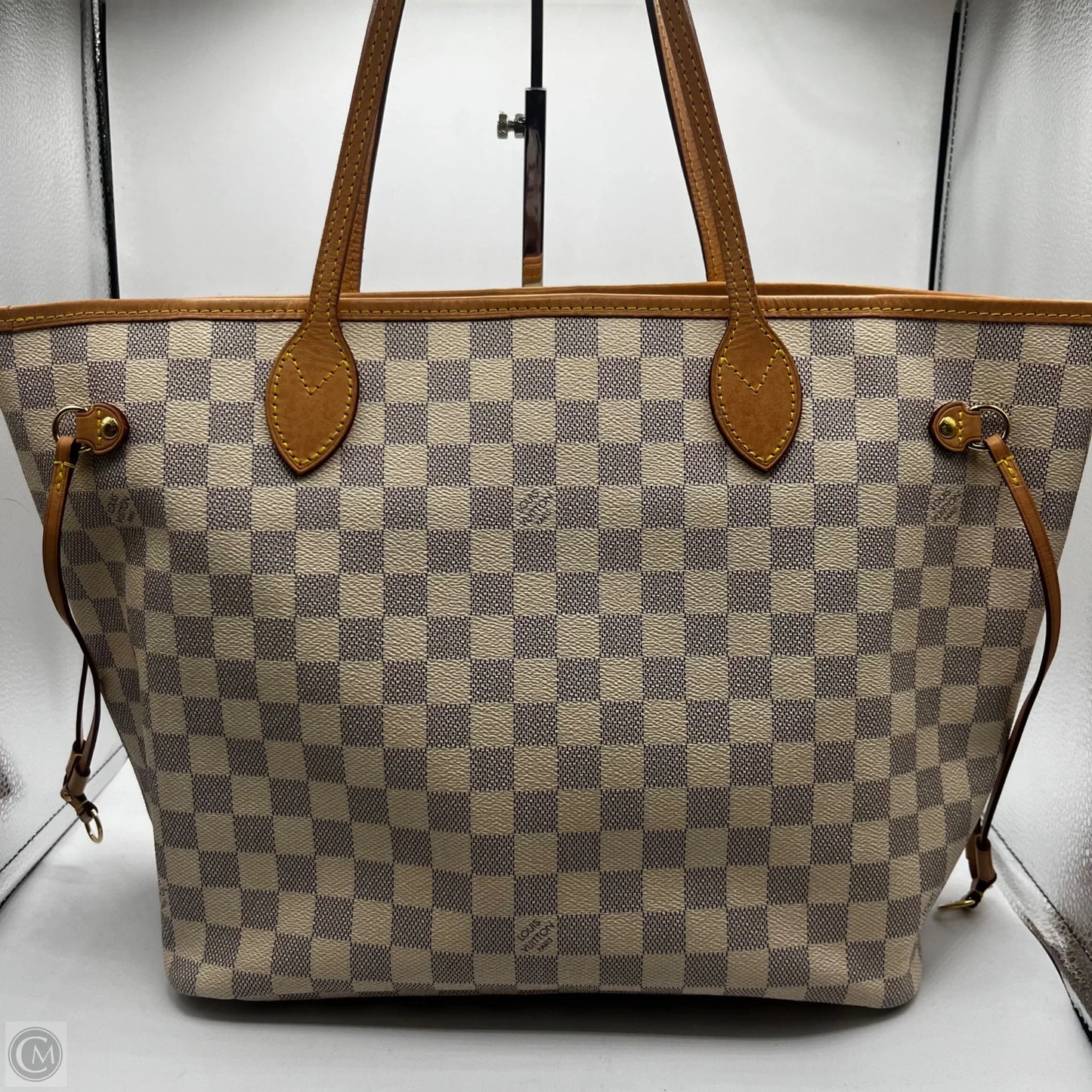 Handbag Luxury Designer By Louis Vuitton, Size: Large