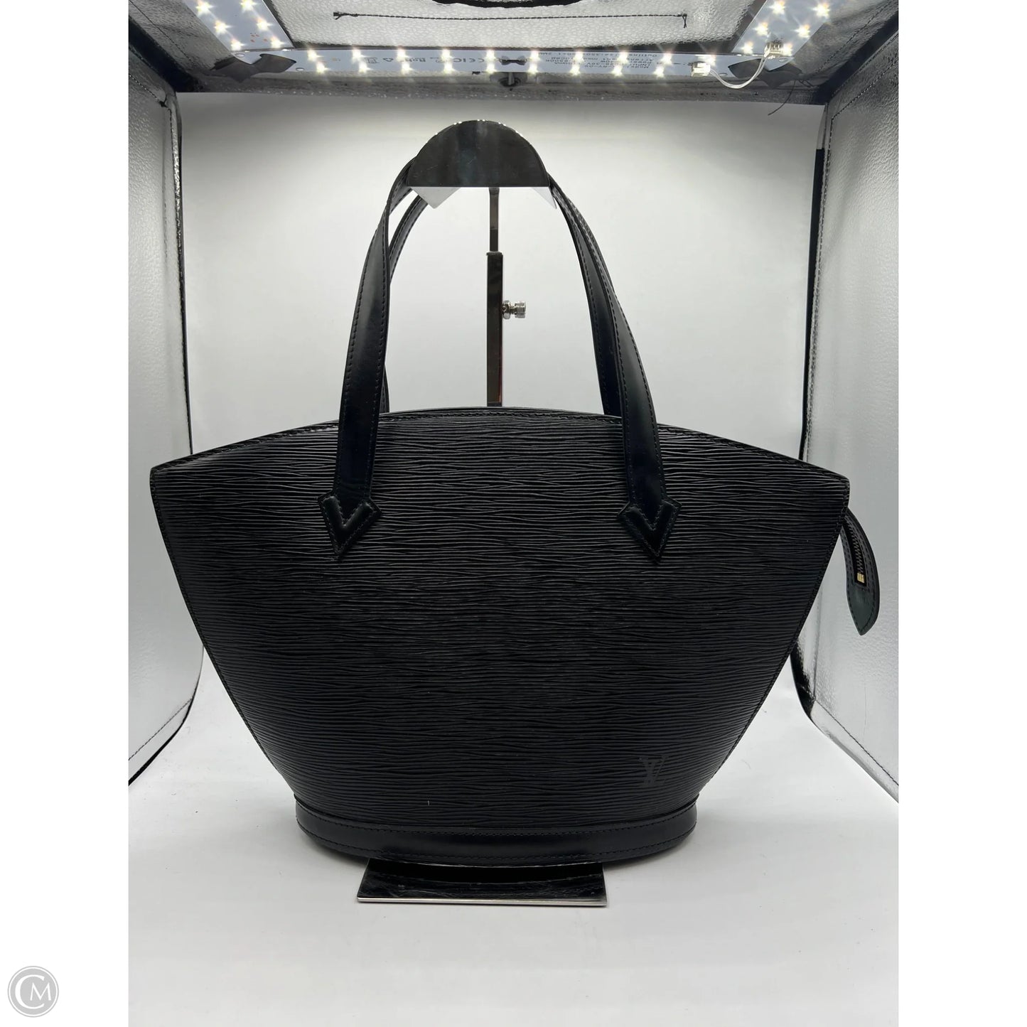 Handbag Luxury Designer By Louis Vuitton, Size: Medium