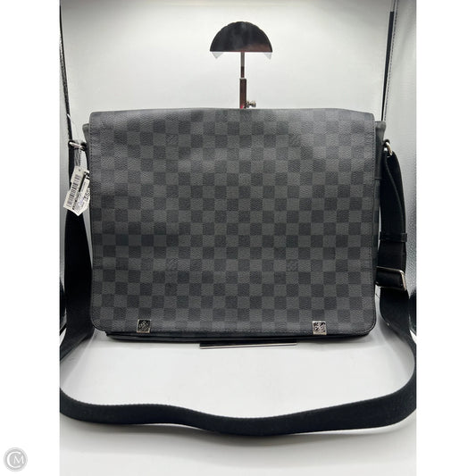 Handbag Luxury Designer By Louis Vuitton, Size: Large