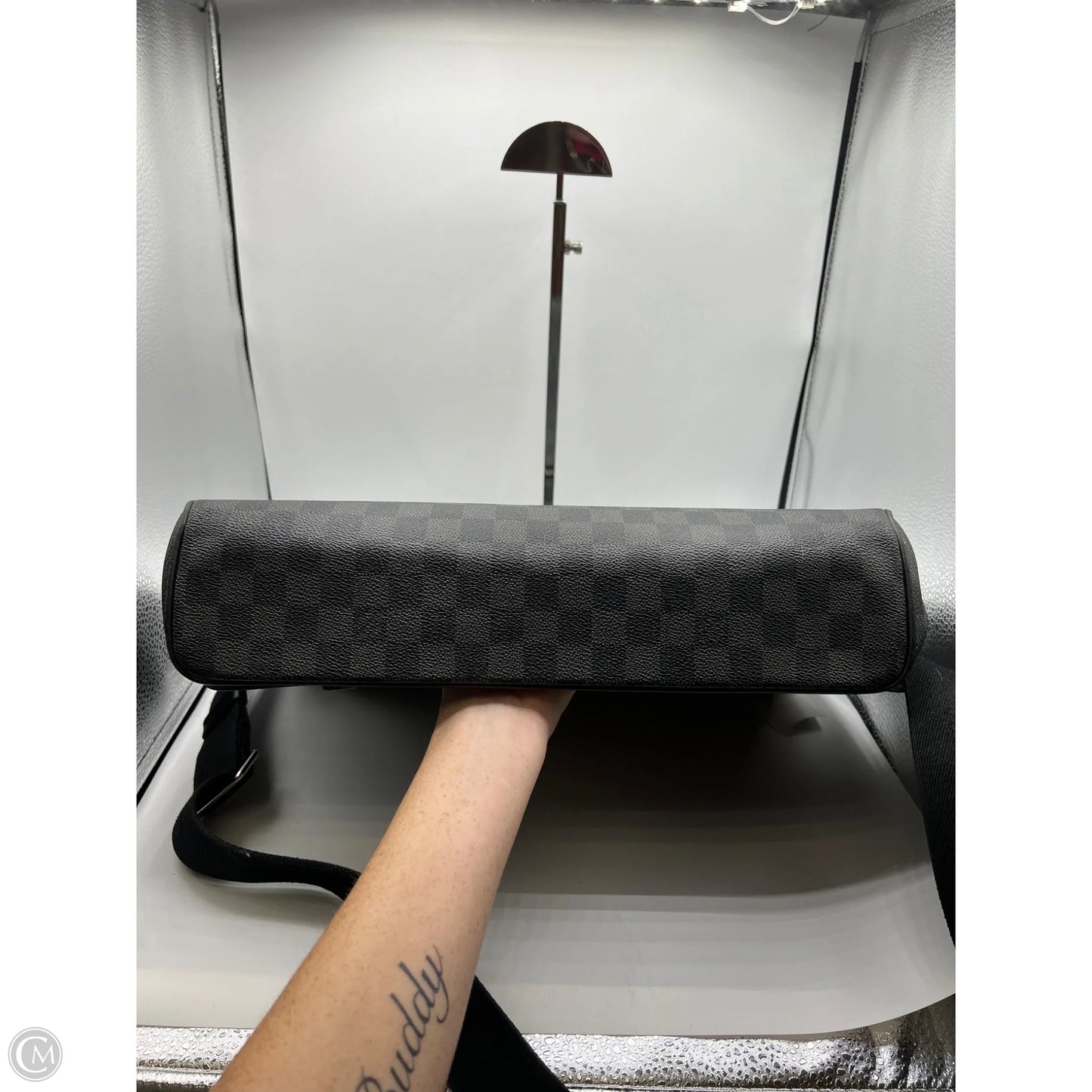 Handbag Luxury Designer By Louis Vuitton, Size: Large