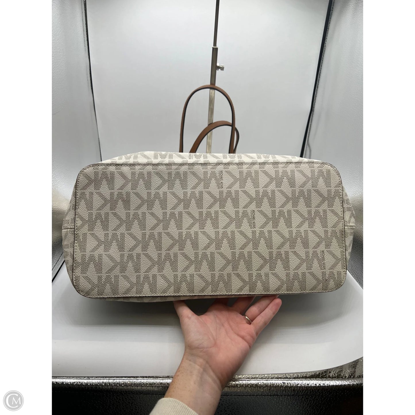 Handbag Designer By Michael Kors, Size: Large