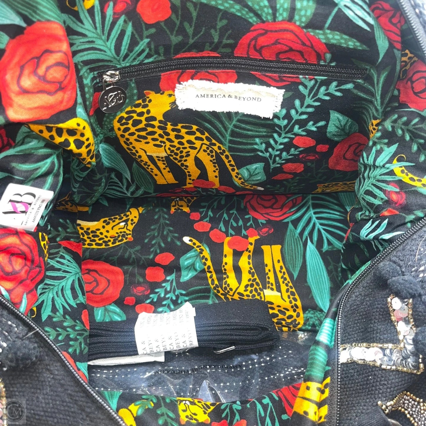 Tote By Cmb, Size: Large