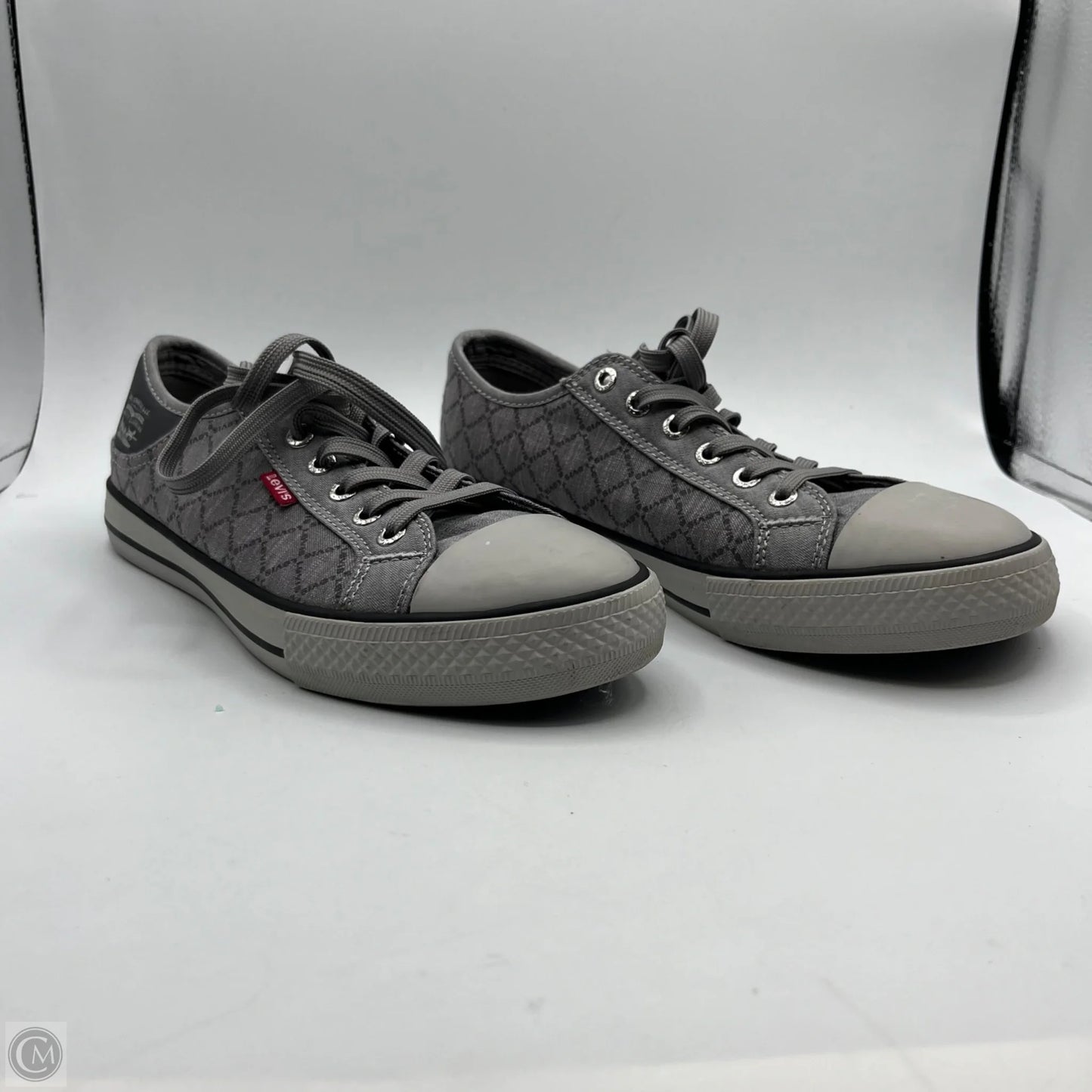 Shoes Sneakers By Levis In Grey, Size: 8