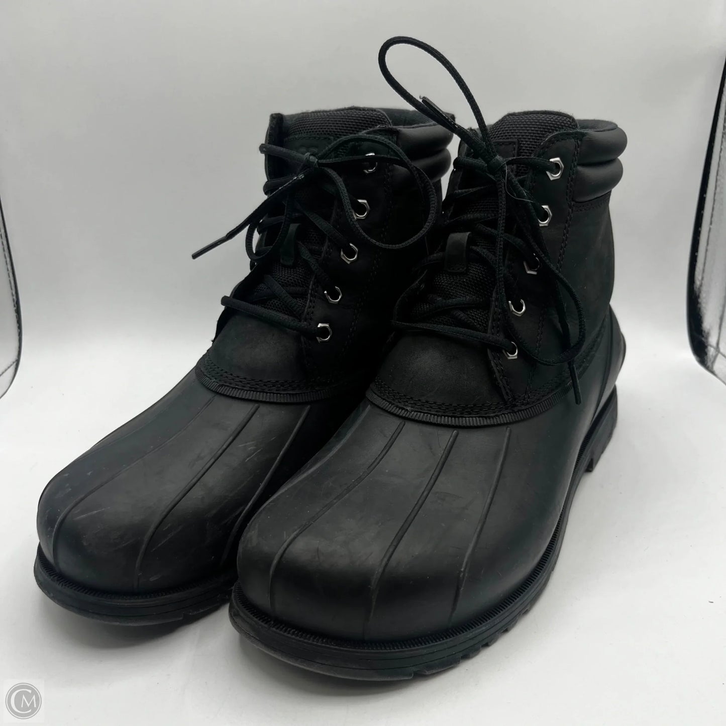 Boots Designer By Ugg In Black, Size: 8.5