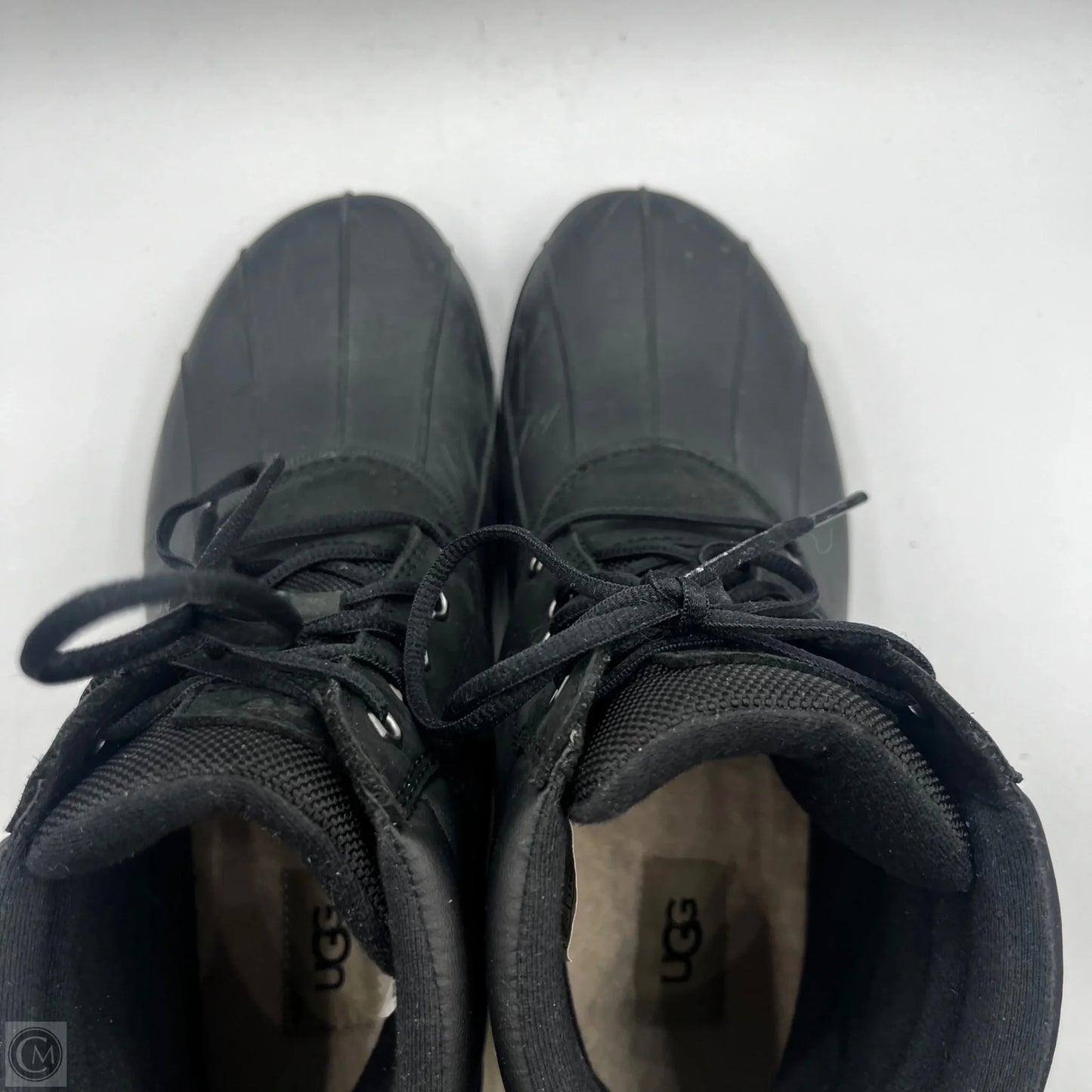 Boots Designer By Ugg In Black, Size: 8.5