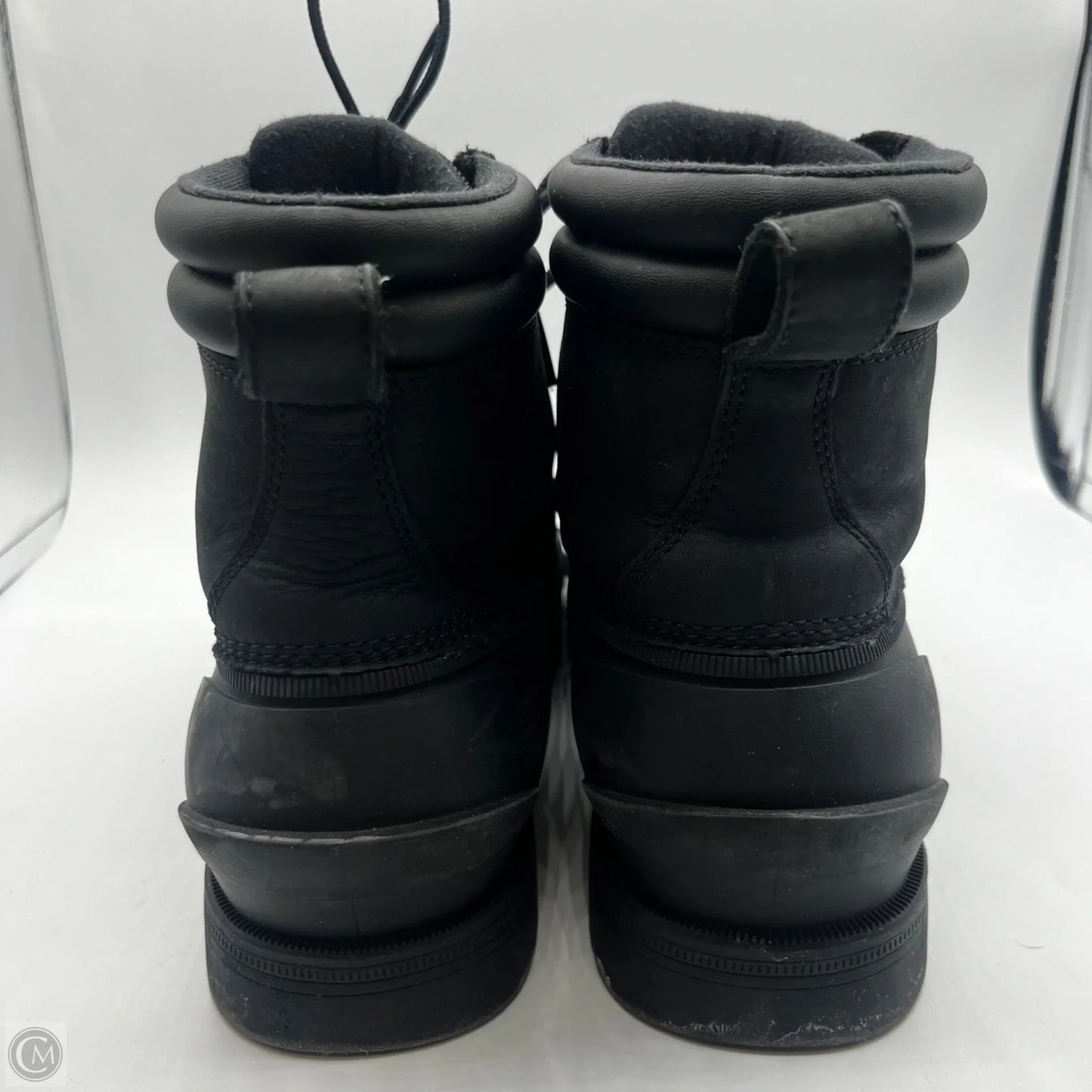 Boots Designer By Ugg In Black, Size: 8.5