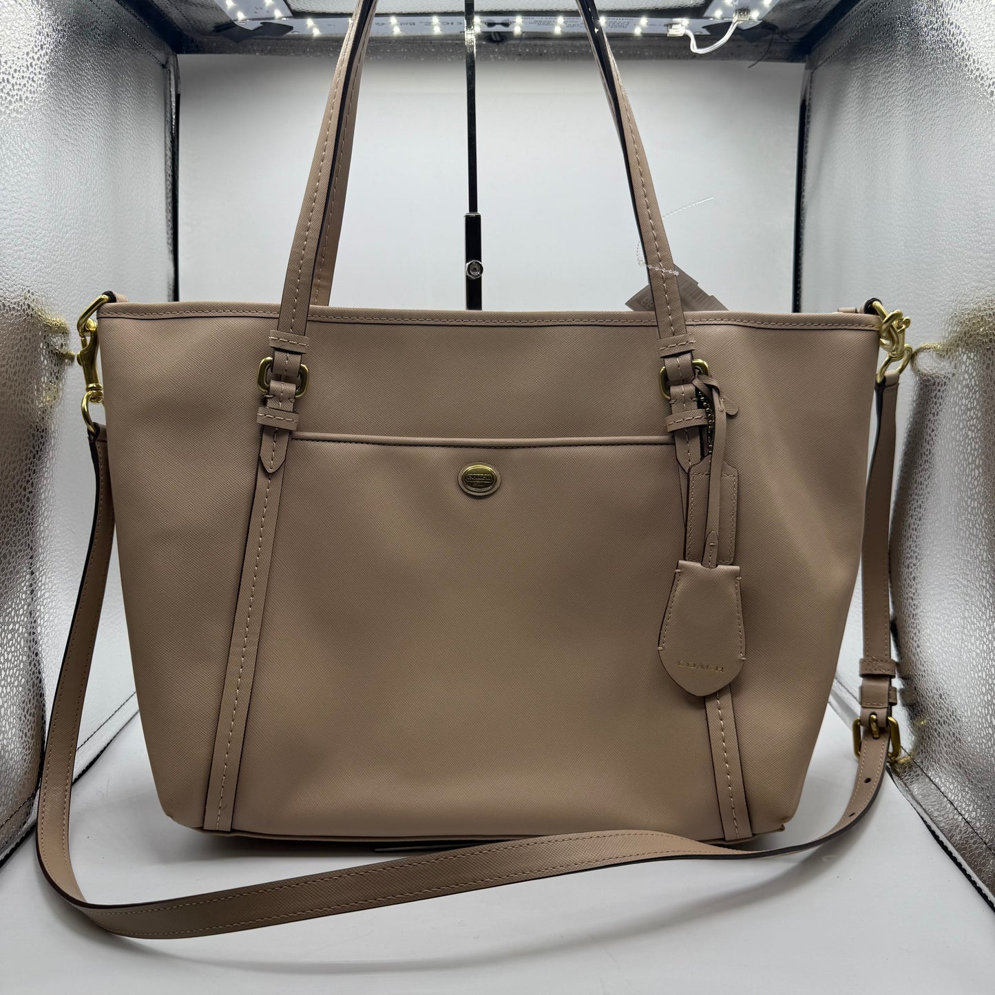 HANDBAG DESIGNER by COACH In TAN, Size: LARGE