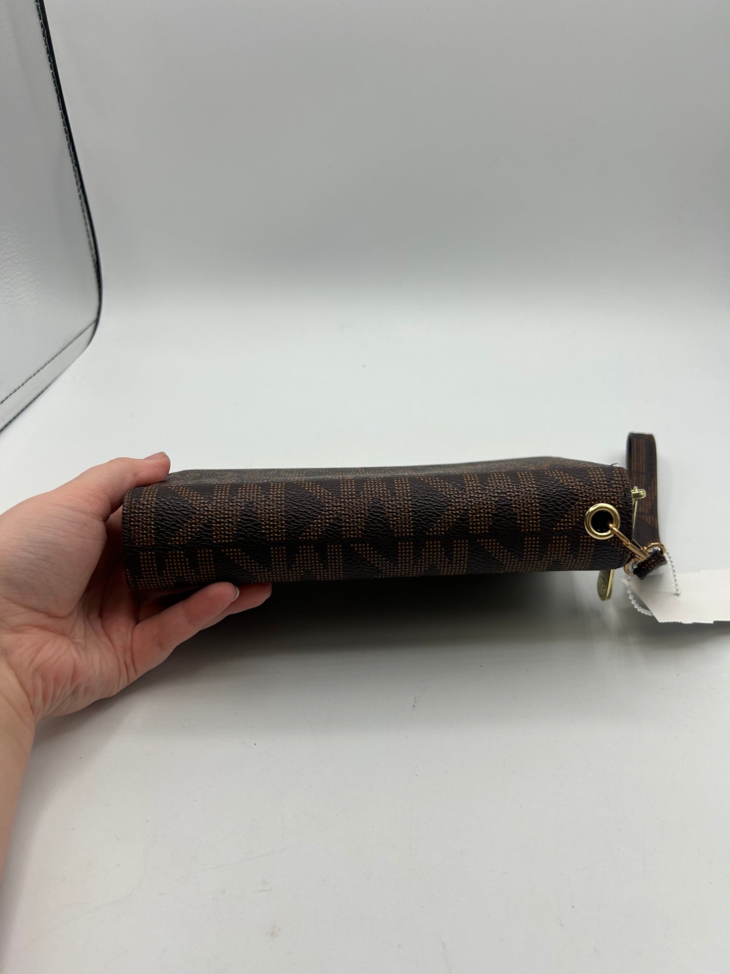 WRISTLET DESIGNER by MICHAEL KORS In BROWN & GOLD, Size: MEDIUM