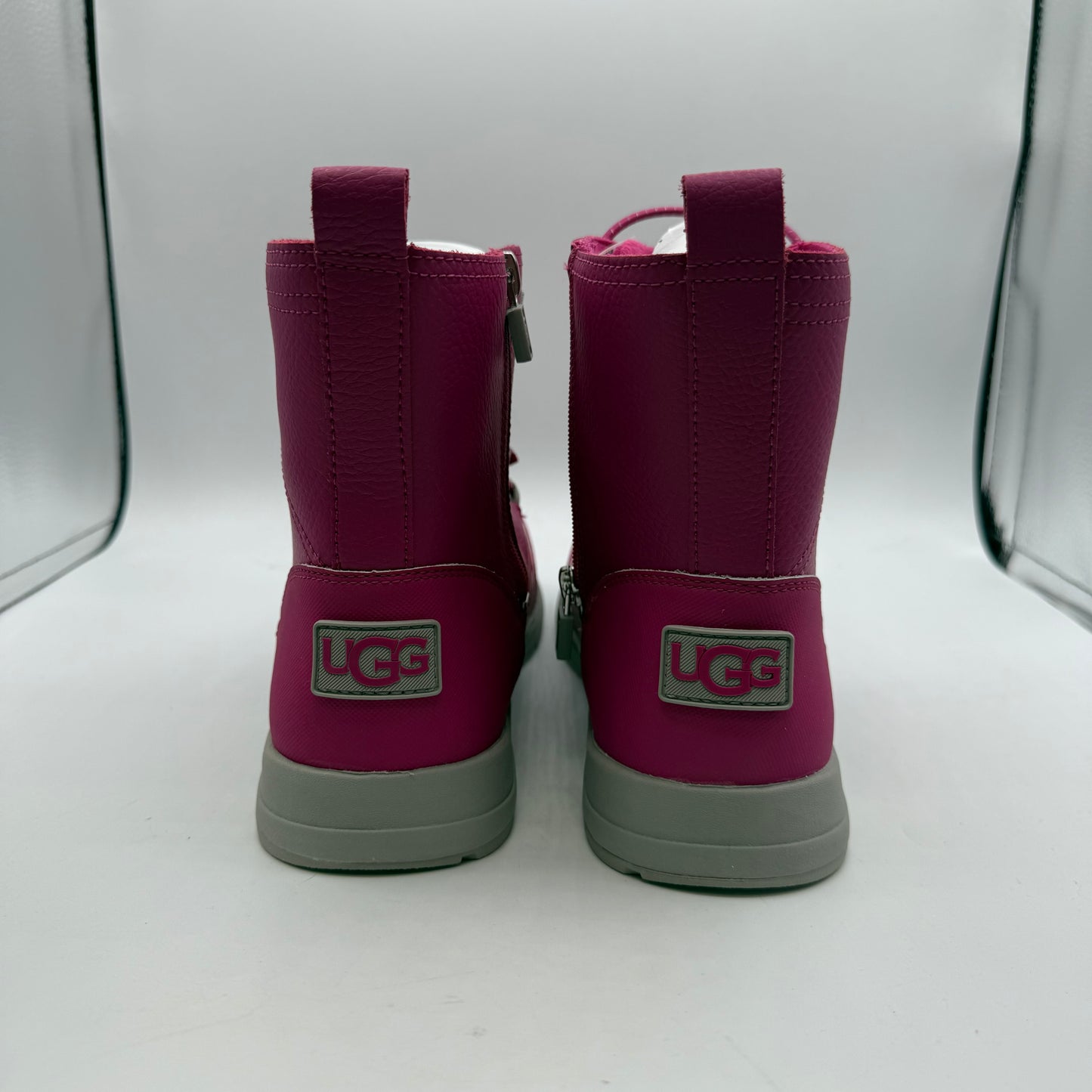 SHOES DESIGNER by UGG In PINK, Size: 6