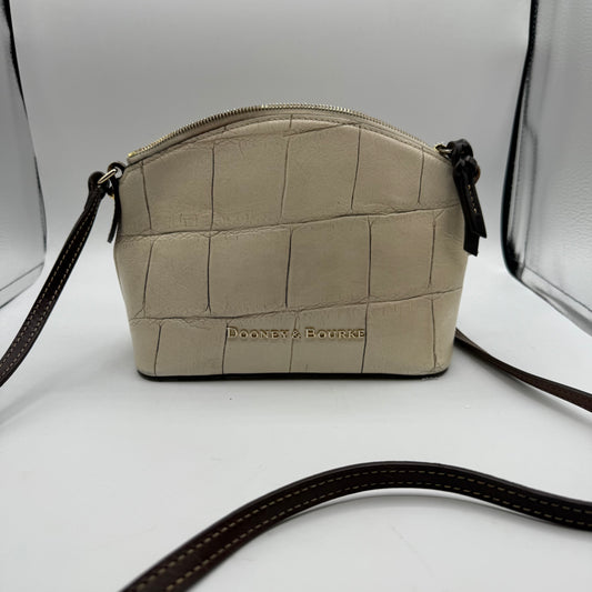 CROSSBODY DESIGNER by DOONEY AND BOURKE In WHITE, Size: MEDIUM