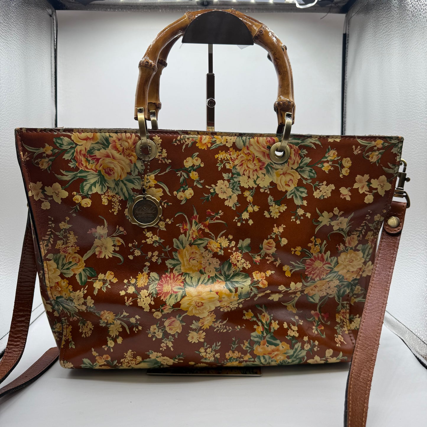 HANDBAG DESIGNER by PATRICIA NASH In FLORAL PRINT, Size: MEDIUM