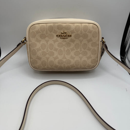 CROSSBODY DESIGNER by COACH In BEIGE, Size: MEDIUM