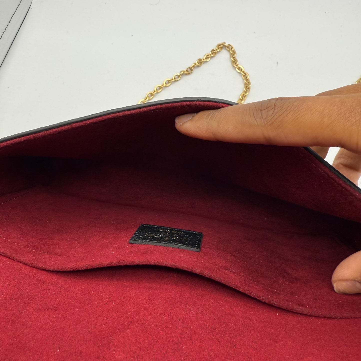 CROSSBODY LUXURY DESIGNER by LOUIS VUITTON In BLACK & CREAM, Size: SMALL