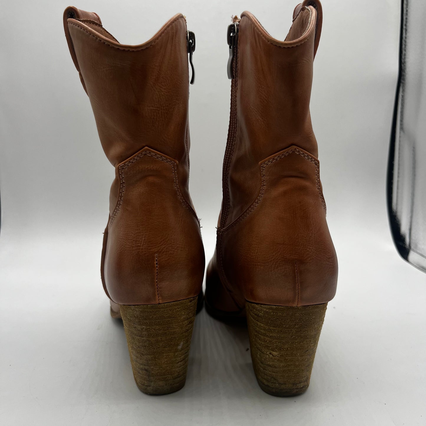 BOOTS WESTERN by    CLOTHES MENTOR In BROWN, Size: 7