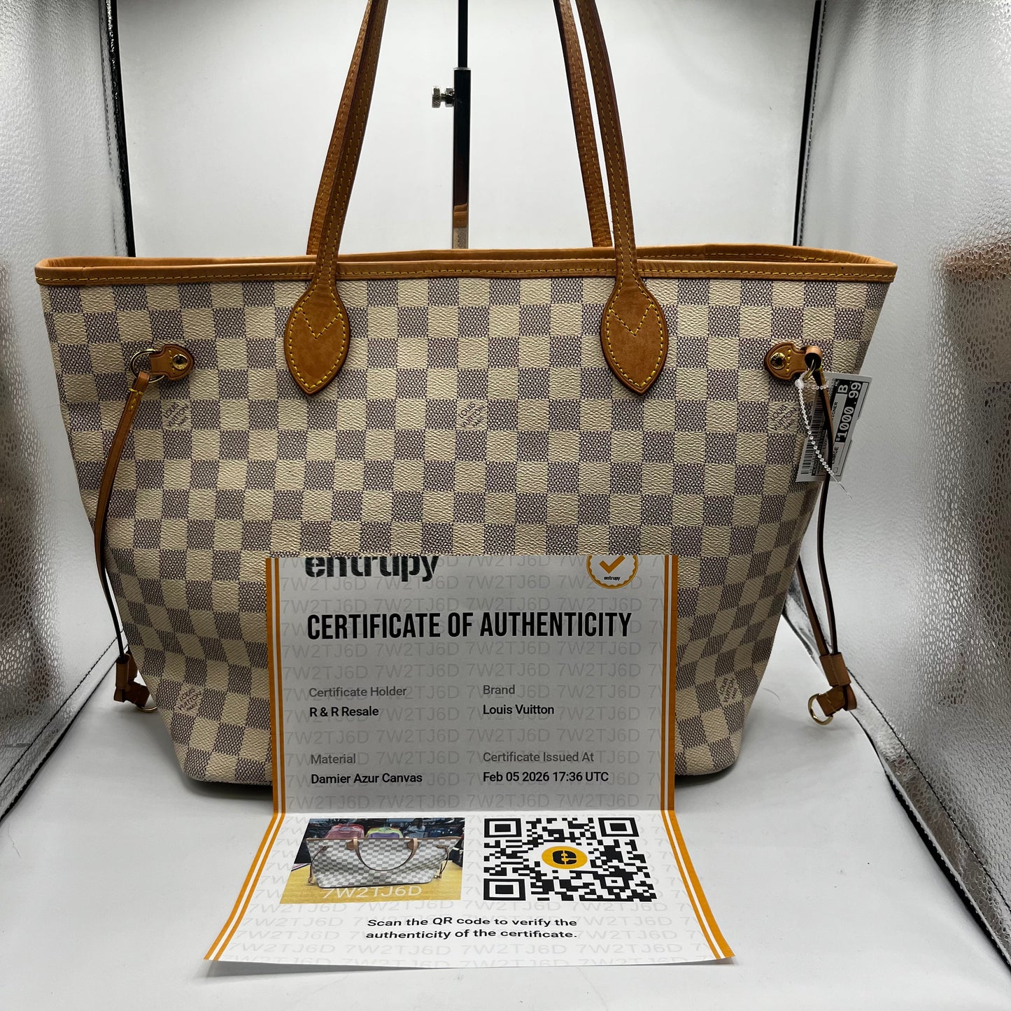 Handbag Luxury Designer By Louis Vuitton, Size: Large