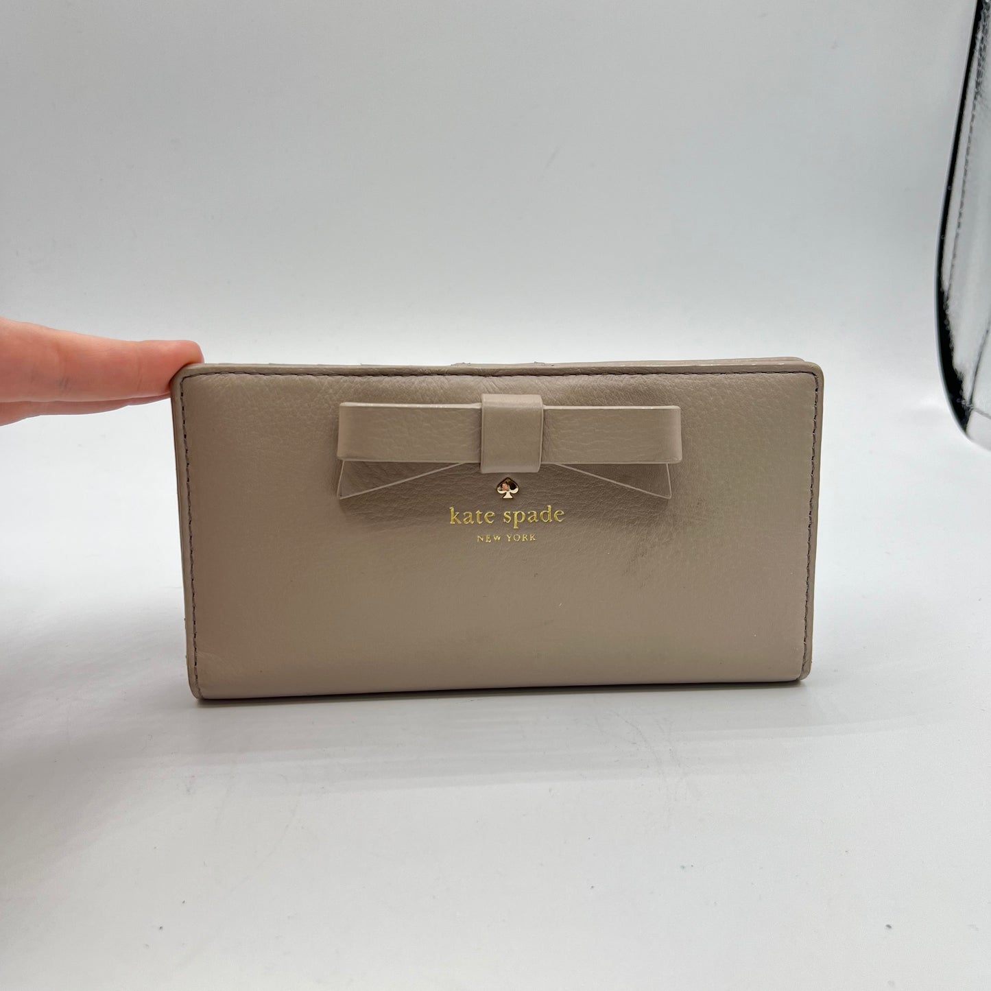WALLET DESIGNER by KATE SPADE In BEIGE, Size: SMALL
