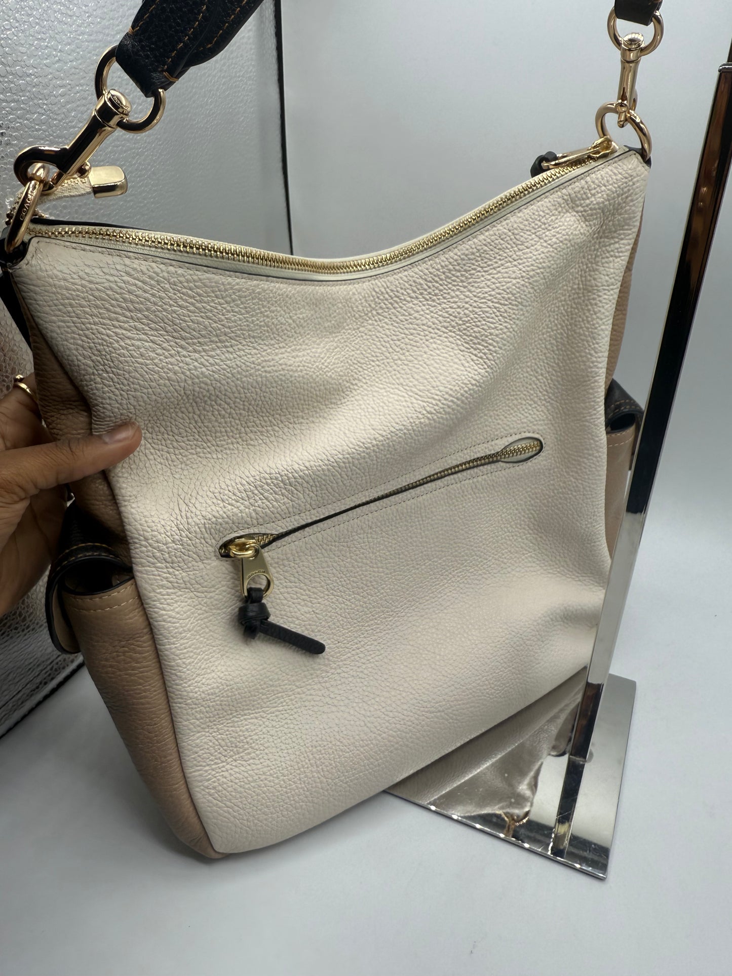HANDBAG DESIGNER by COACH In CREAM, Size: LARGE