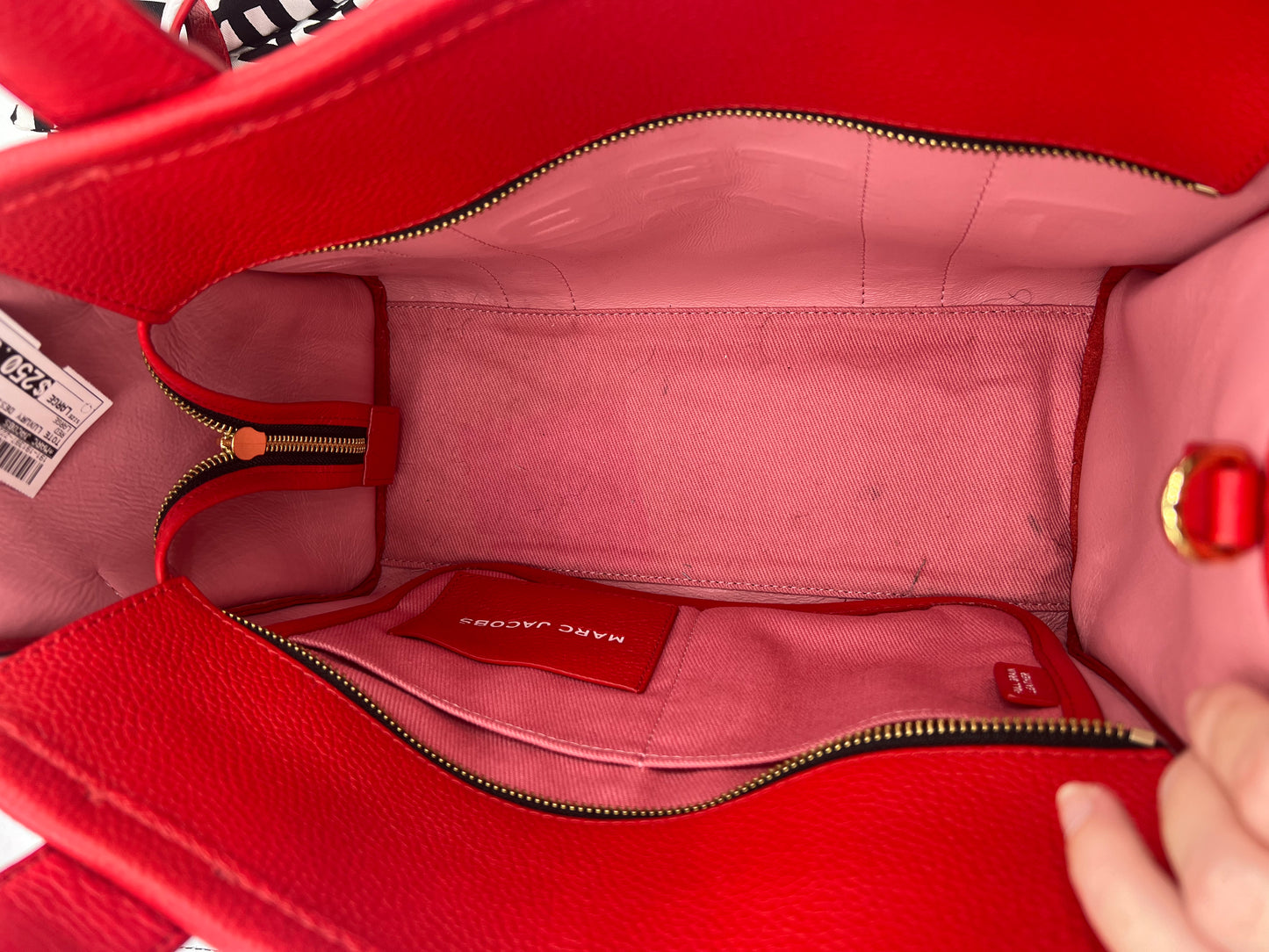 TOTE LUXURY DESIGNER by MARC JACOBS In RED, Size: LARGE