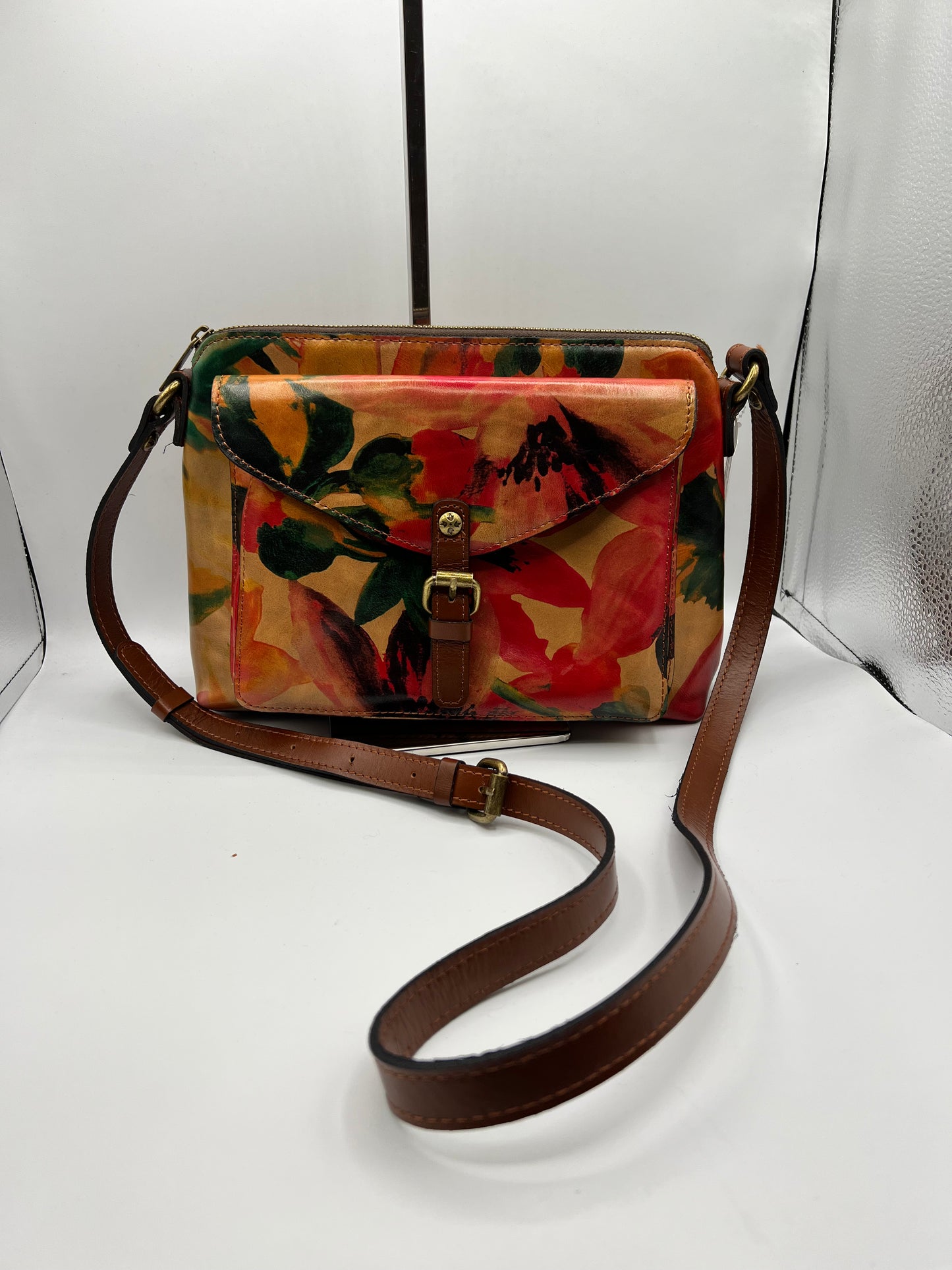 HANDBAG DESIGNER by PATRICIA NASH In FLORAL PRINT, Size: MEDIUM