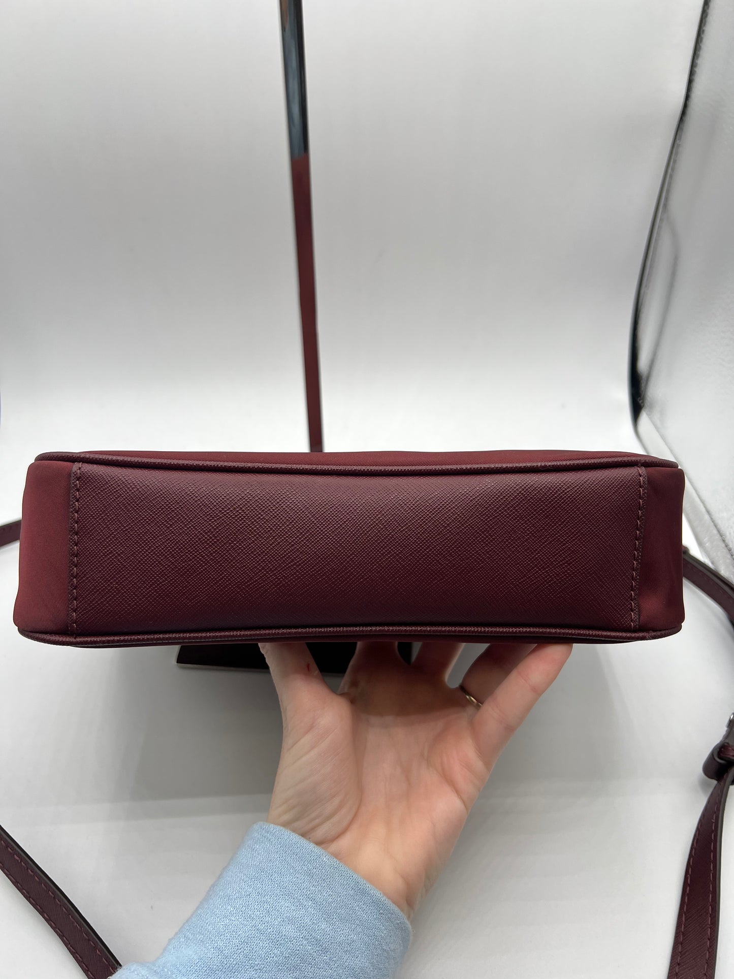 CROSSBODY DESIGNER by MICHAEL KORS In MAROON, Size: MEDIUM