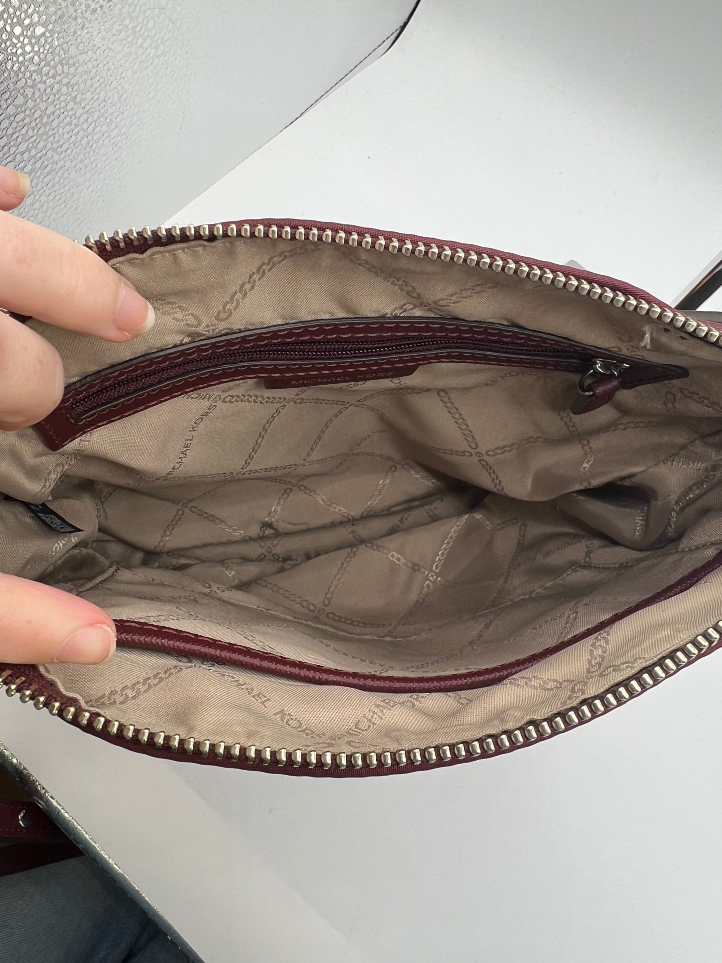 CROSSBODY DESIGNER by MICHAEL KORS In MAROON, Size: MEDIUM