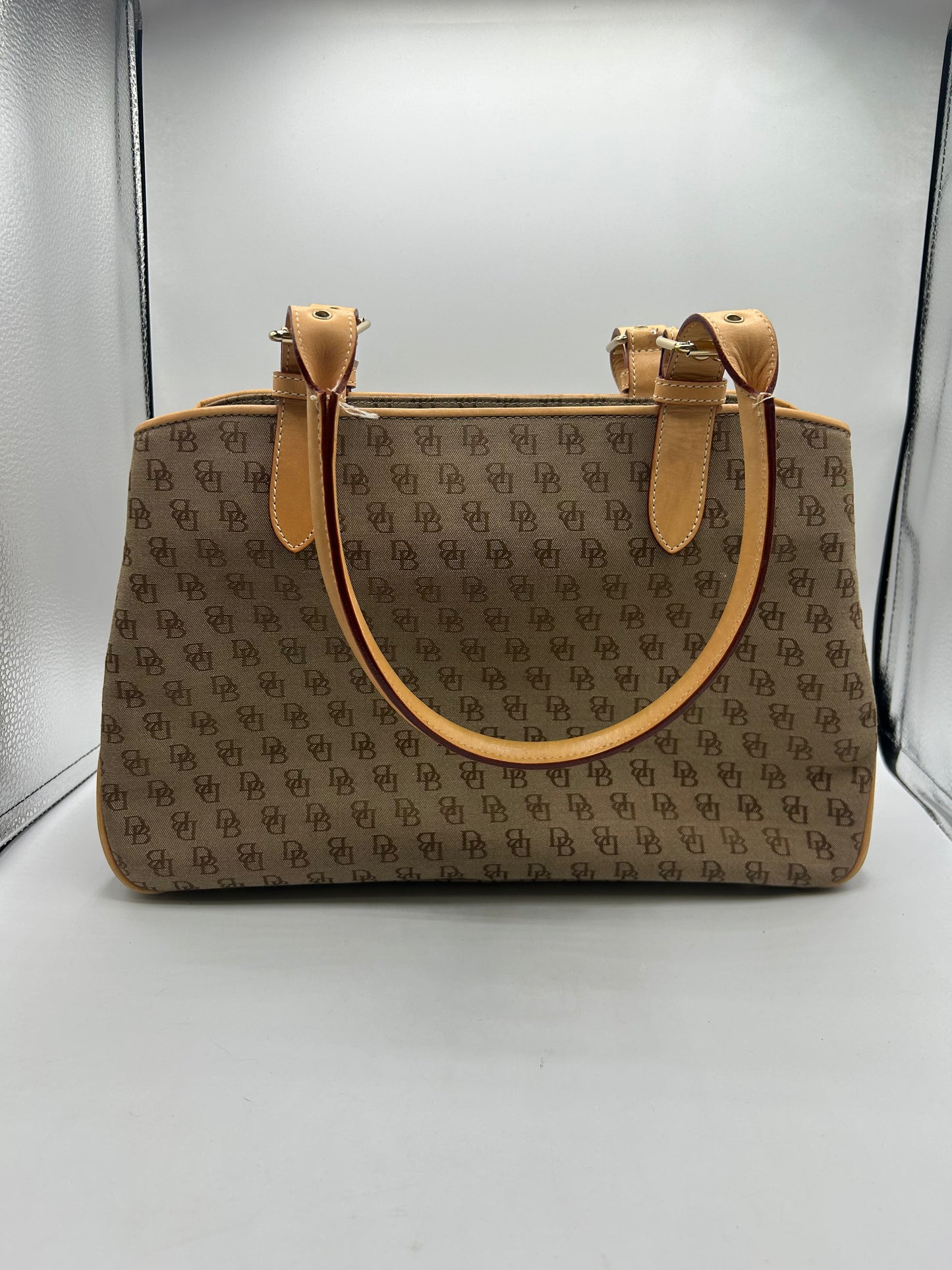 HANDBAG DESIGNER by DOONEY AND BOURKE In GREY & TAN, Size: LARGE